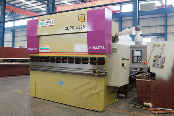 ZDPK-6325.jpg ZDPK-6325.jpg